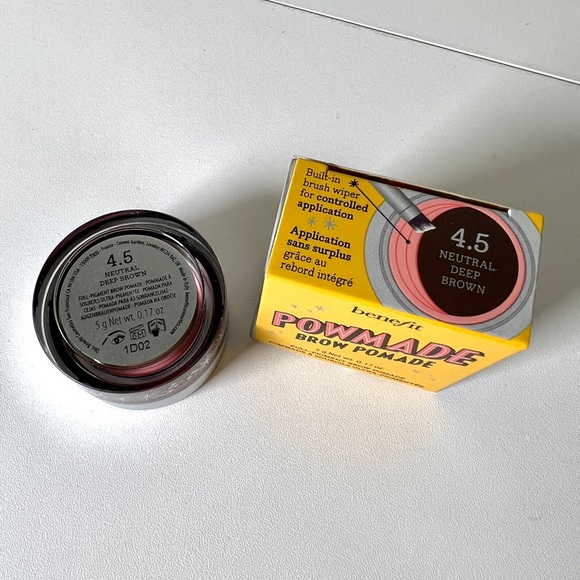 Benefit Cosmetics Powmade Brow Pomade shade 4.5 - Picture 4 of 4